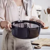 KitchenAid Овальный чугунный кастрюля 30 см 5,6 л черный — фото 4