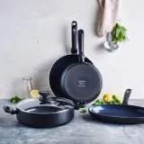 GreenPan Сковорода Торино 28 см 4,3 л для тушения + крышка — фото 4