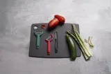 Victorinox Овощечистка Ypso двусторонняя с зубчатым лезвием, красная — фото 2